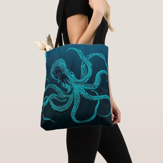 Sac fourre-tout profond de pieuvre de l'océan bleu (De près)