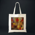 Sac fourre-tout rouge à ballon de Paul Klee<br><div class="desc">Sac fourre-tout rouge à ballon de Paul Klee. Huile et craie sur la toile à partir de 1922. Paul Klee a expérimenté régulièrement, une de ses peintures plus célèbres, le ballon rouge, éléments incorporés de cubisme et de Bauhaus. Les formes et les couleurs fournissent à ce paysage urbain un sens...</div>