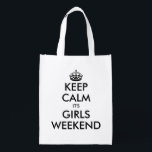 Sac Réutilisable Restez calme c'est le week-end des filles drôle sa<br><div class="desc">Restez calme ce week-end les filles drôle sac de shopping réutilisable. Amusez-vous à garder le calme et à porter un sac mème pour la fête de bachelorette, douche nuptiale, voyage de fin de semaine, équipe de mariage, mariée et demoiselles d'honneur, nuit dames, mariage etc. Faites votre propre citation mignonne avec...</div>