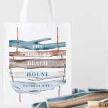 Sac Réutilisable Texte Personnalisé, Plage, Thème Côtier Nautique<br><div class="desc">Personnalisez comme vous aimez ce beau sac d'achat de plage / nautique avec votre propre texte, notre texte est simplement un exemple. Possibilité d'utiliser des zones de texte modèles sous "Personnaliser ce modèle" pour ajouter facilement votre message. Option permettant de sélectionner "Modifier à l'aide de l'outil de conception" pour modifier...</div>