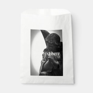 Sachets En Papier Ange déchu dans la prière