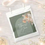 Sachets En Papier Arc botanique vert Sage moderne pampas herbe<br><div class="desc">Arc botanique vert Sage moderne pampas herbe. Elégant,  contemporain,  élégant merci pour le design cadeau. Partie d'une collection</div>