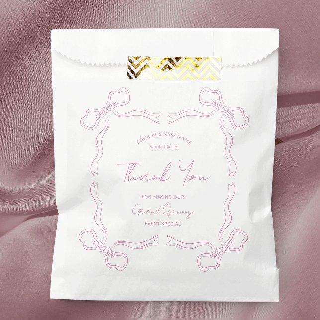Sachets En Papier Arc-en-ciel Rose Féminin Étiquette Entreprise Marq (Blush pink vintage bows favor bag with handwritten style font, perfect for event goodie bags)