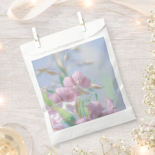 Sachets En Papier Ciel Bleu Feuilles De Plantes Vertes Fleurs Violet