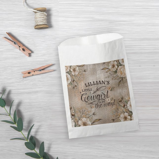 Sachets En Papier Cowgirl Boho Floral Western Script (A little cowgirl is on the way vintage boho western baby shower favor bag)