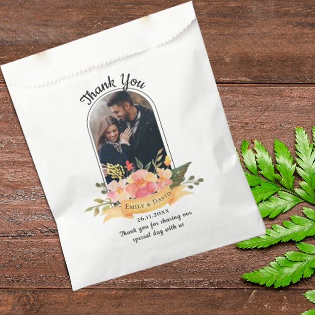 Sachets En Papier Cute Peach Floral Arch Photo Floral Wedding Party (Cute Peach Floral Arch Photo Floral Wedding Party Favor Bag)