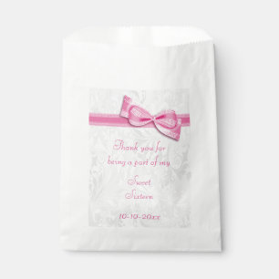 Sachets En Papier Damassé de sweet sixteen et arc de Faux