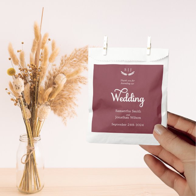 Sachets En Papier Élégant Monogramme Rouge foncé Bijou Mariage de to (Créateur téléchargé)