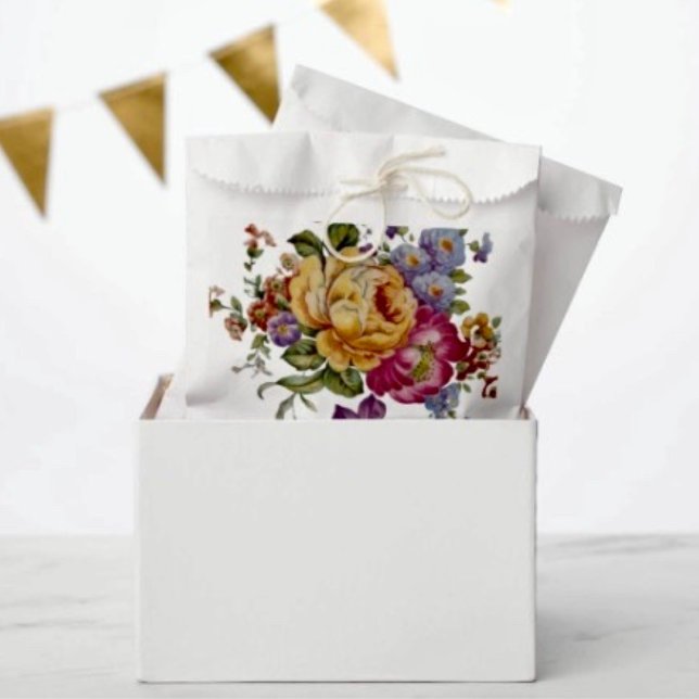 Sachets En Papier Fantaisie Florale  (Floral Fantasy Favor Bag Dimensions: 5.75”x8” sold in sets of 50. )