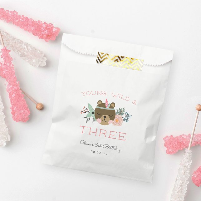 Sachets En Papier Fête d'anniversaire de Young, Wild & Three (Créateur téléchargé)