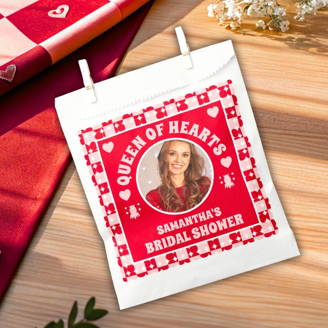Sachets En Papier Fête des mariées Retro Queen Of Hearts Photo (Favor Bags
)