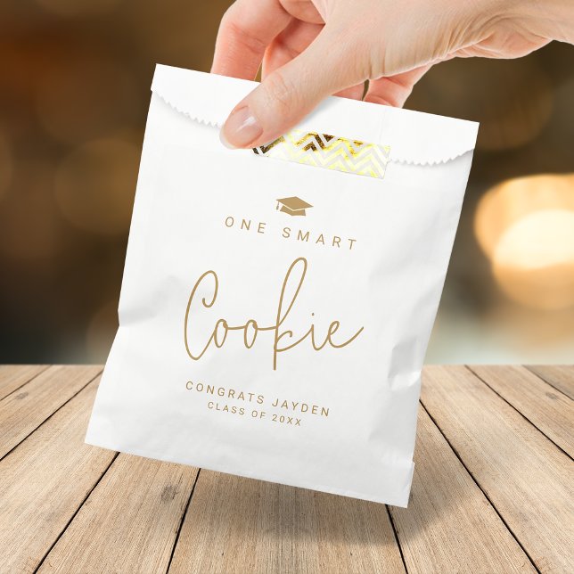 Sachets En Papier Gold Modern Script One Smart Cookie Graduation (Gold Modern Script One Smart Cookie Graduation Favor Bag)