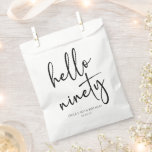 Sachets En Papier Hello Ninety Minimalist Simple 90th Birthday Party<br><div class="desc">Voici Hello Ninety Minimal Minimaliste Black White 90th Birthday Party Favor Bags!</div>