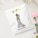 Sachets En Papier Heureux Hanoukka New York City NYC Chanukah Gelt<br><div class="desc">Le sac cadeau présente une illustration originale d'un gratte-ciel classique de New York "habillé" pour la saison des fêtes avec de la gelée d'Hanoukka en or ! Ne vois-tu pas ce que tu cherches ? Vous avez besoin d'aide pour la personnalisation ? Contactez Rebecca pour avoir quelque chose conçu pour...</div>