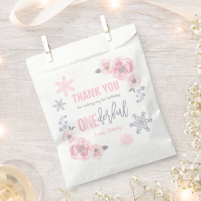 Sachets En Papier Hiver ONEderland Pink and Silver Birthday Party (Coupé)