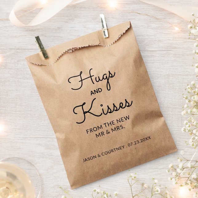 Sachets En Papier Hugs and Kisses Personalized Wedding (Coupé)