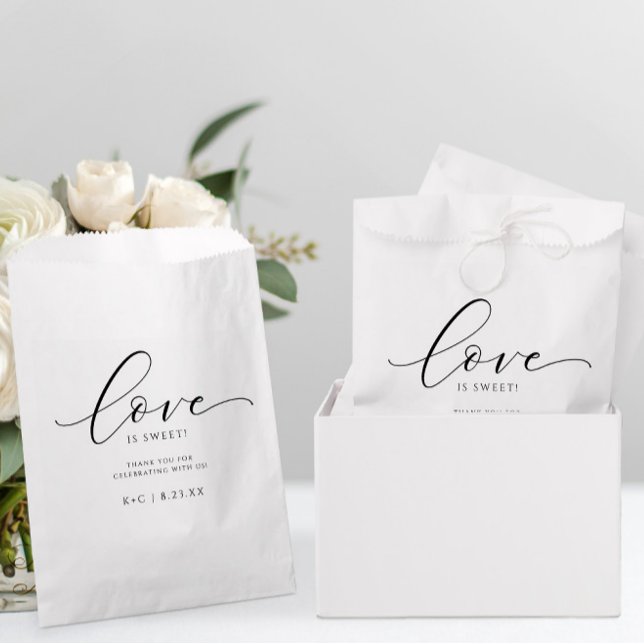 Sachets En Papier L'amour est doux Moderne Élégant Mariage romantiqu (Elegant Wedding Favor Bags for Candy - Love is Sweet - Luxury Script)