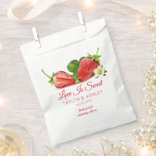 Sachets En Papier L'amour est un fruit de fraise sucré