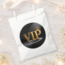 Lettre de style vintage doré - VIP avec couronne 8