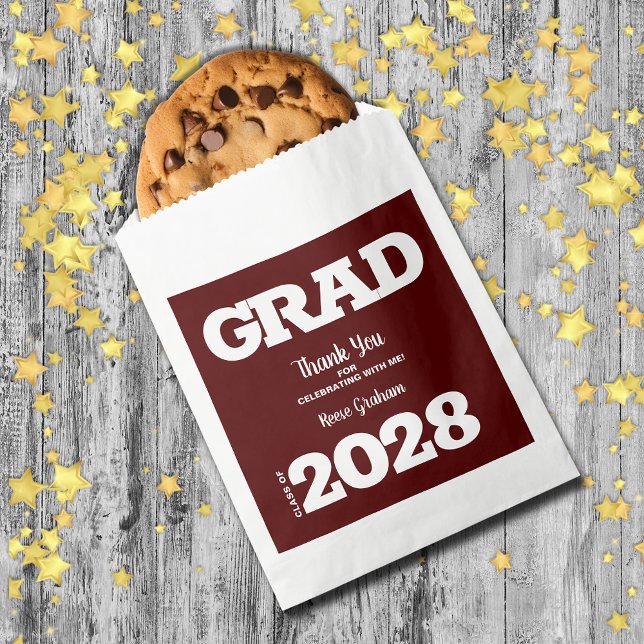 Sachets En Papier Maroon foncé et la fête de graduation blanche Favo (Dark Maroon and White Graduation Party Treat Favor Bags)