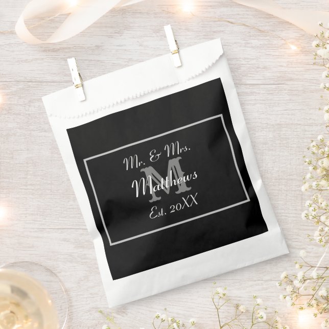 Sachets En Papier Monogramme Noir et Blanc Est. Mariage de date (Coupé)