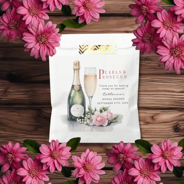 Sachets En Papier Perles Et Prosecco Floral Élégante Fête des mariée (Flat lay pearls and prosecco bridal shower rustic glam chic watercolor floral favor bag)