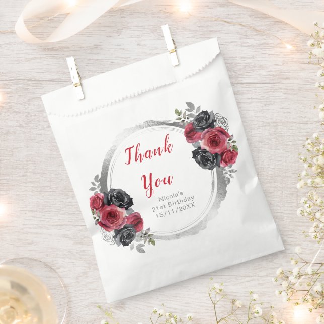 Sachets En Papier Red and Silver Elegant Flowers Birthday Party (Coupé)