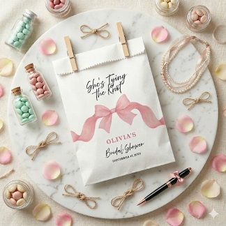 Sachets En Papier Rose Nœud Mignon Elle Attache le Nœud Réception de