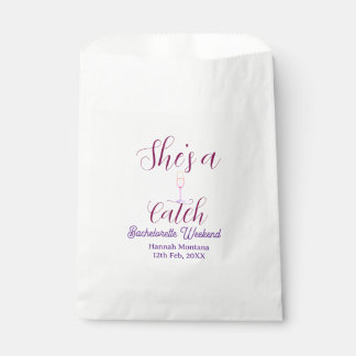 Sachets En Papier She's a catch champagne bottle bachelorette weeken
