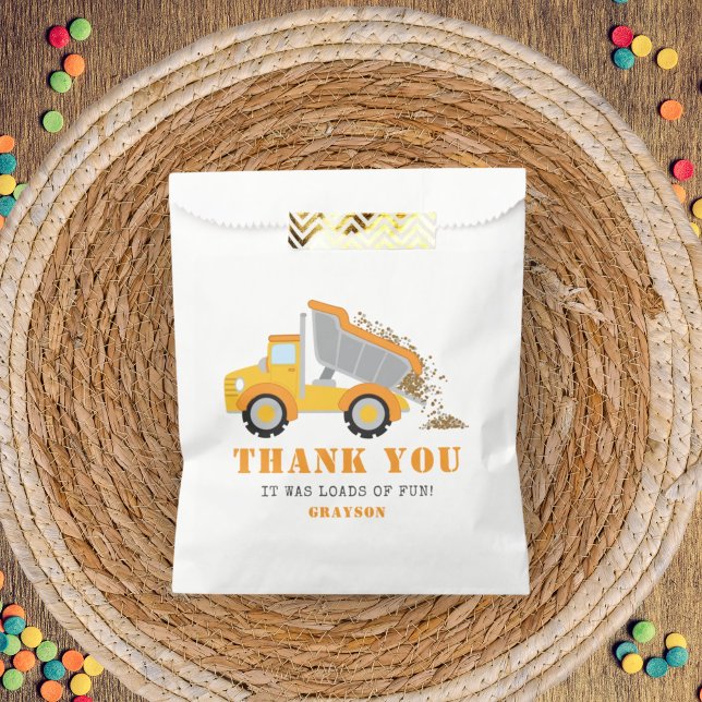 Sachets En Papier Thème de construction de camion pour enfants fête  (Kids Dump Truck Construction Theme Birthday Party Favor Bag)