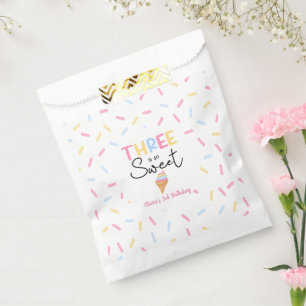 Sachets En Papier Trois est tellement sucré crème glacée 3e fête d'a