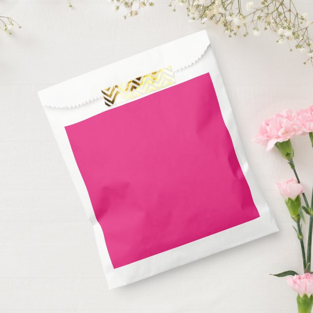 Sachets En Papier un arrière - plan rose avec un noir (Scellé)