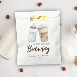 Sachets En Papier Un bébé prépare une bouteille de café Baby shower