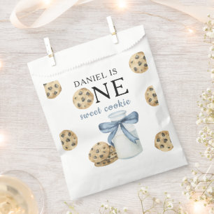 Sachets En Papier Un gâteau sucré et le lait premier anniversaire