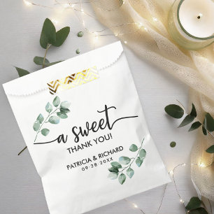 Sachets En Papier Un mariage verdoyant avec un doux remerciement