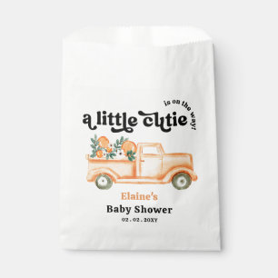 Sachets En Papier Un Petit Cutie Se Trouve Sur Le Chemin Du Baby sho