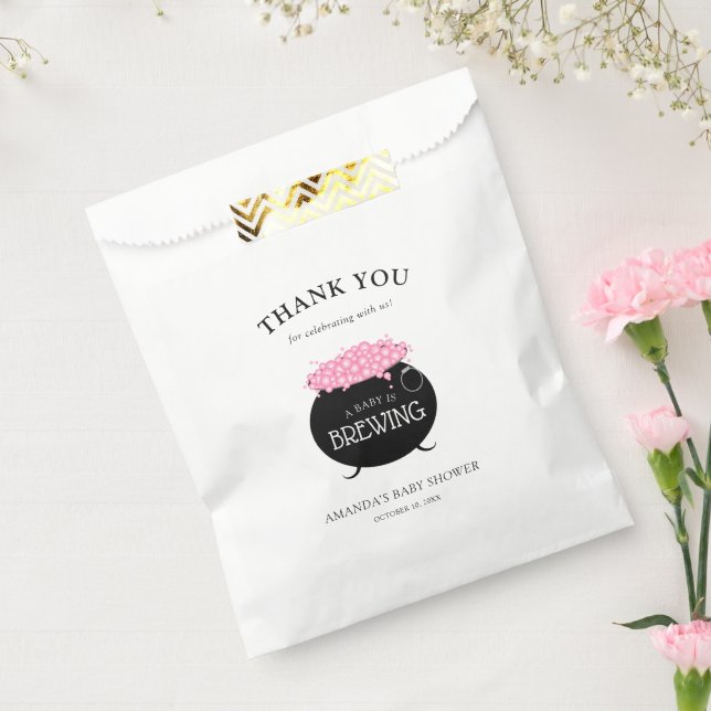 Sachets En Papier Une petite fille brasse le Baby shower d'Halloween (Scellé)