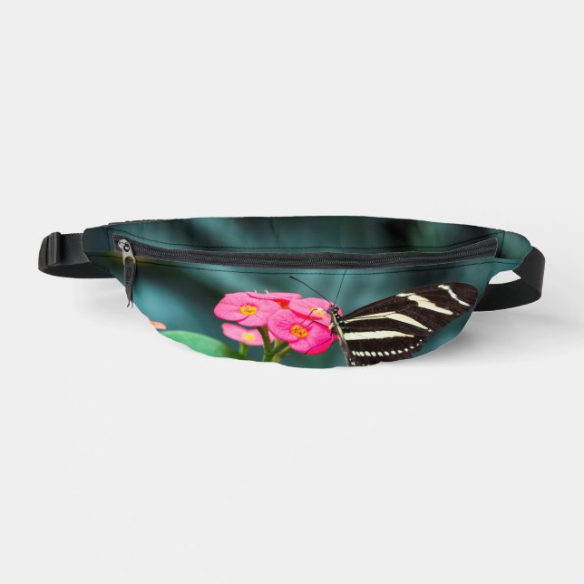 Sacs Banane Beau papillon sur une fleur rose (Recto)
