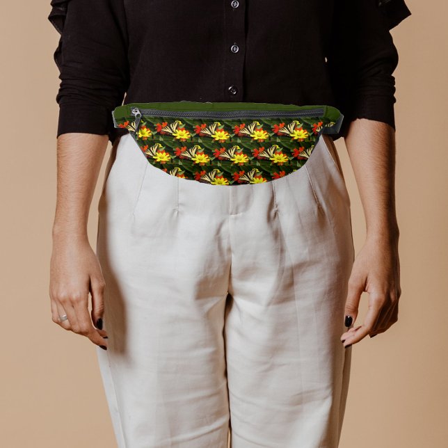 Sacs Banane Papillon à queue jaune sur la fleur (In Situ)