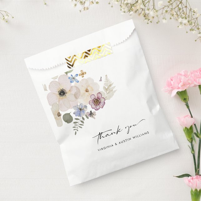 Sacs de Faveur Modernes (Modern Floral Favor Bags by Painted Paperie
)