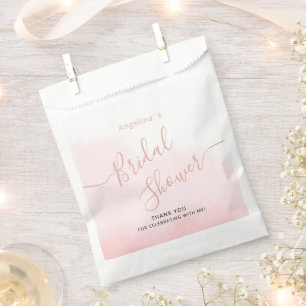 Sacs de faveur pour une douche de mariée.