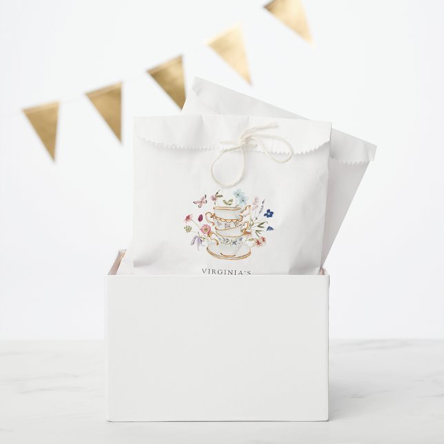 Sacs de Fêtes de Mariage pour la Théière (Bridal Tea Party Favor Bags by Painted Paperie
)