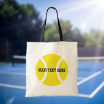 Sacs fourre-tout de balle de tennis personnalisés<br><div class="desc">Sacs fourre-tout de balle de tennis personnalisés. Cadeaux de tennis jaunes pour joueurs de tennis, entraîneurs et fans. Ajoutez votre propre texte comme un drôle de slogan, citation, blague, dire ou nom. Sports amusants Fête d'anniversaire pour les enfants et les adultes.</div>