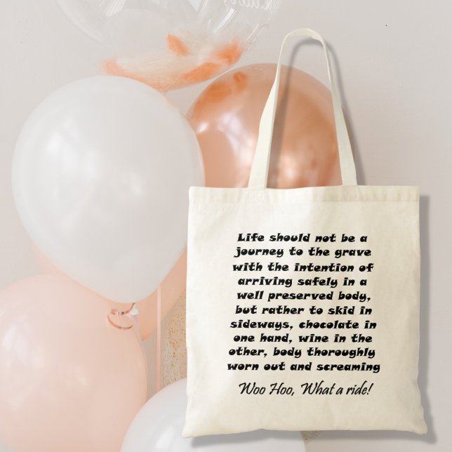 Sacs fourre-tout de vin d'anniversaire amusant au- (This hilarious quote works perfectly for a birthday gift bag that they can reuse everyday for fun.)