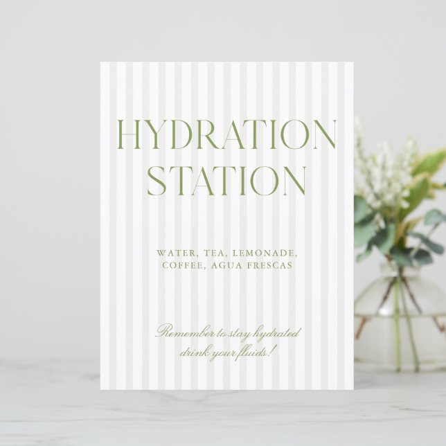 Sage Green & Beige Stripe Hydration Station Sign (Debout devant)