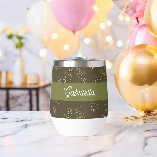 Sage green French country Olive pattern name (Enterrement de vie de garçon (pivoté))