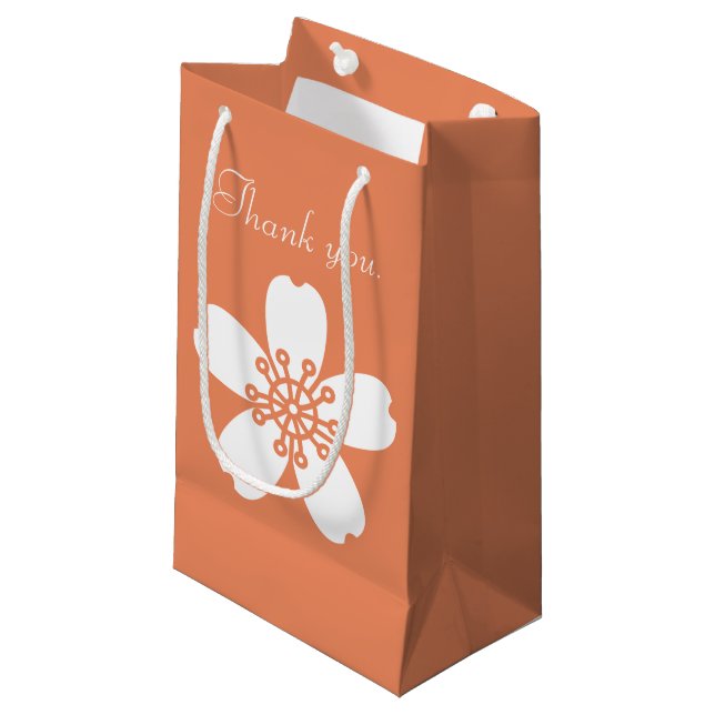Sakura de charme dans Coral Cadeau Sac cadeau (Devant Angle)