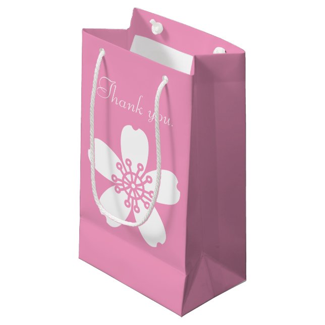 Sakura de charme en sac cadeau rose pétale (Devant Angle)