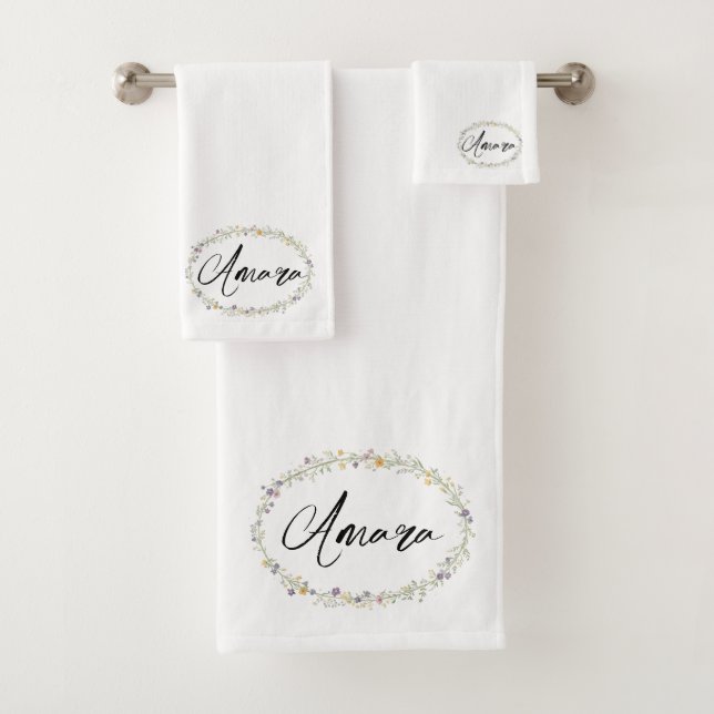 Salle de bain avec monogramme féminin écriture mod (En situation)