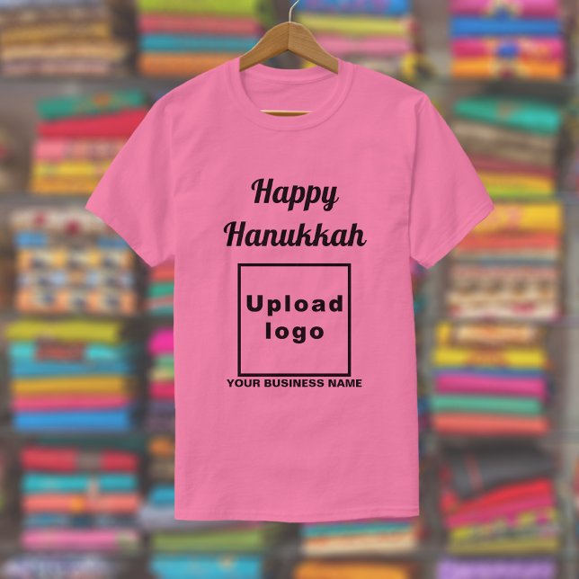 Salutation Hanoukka d'affaires sur T-shirt rose (Hanukkah greeting, business name and logo on pink t-shirt)